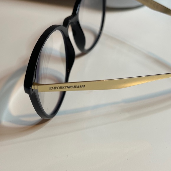 Emporio Armani prescription glasses - Picture 3 of 6